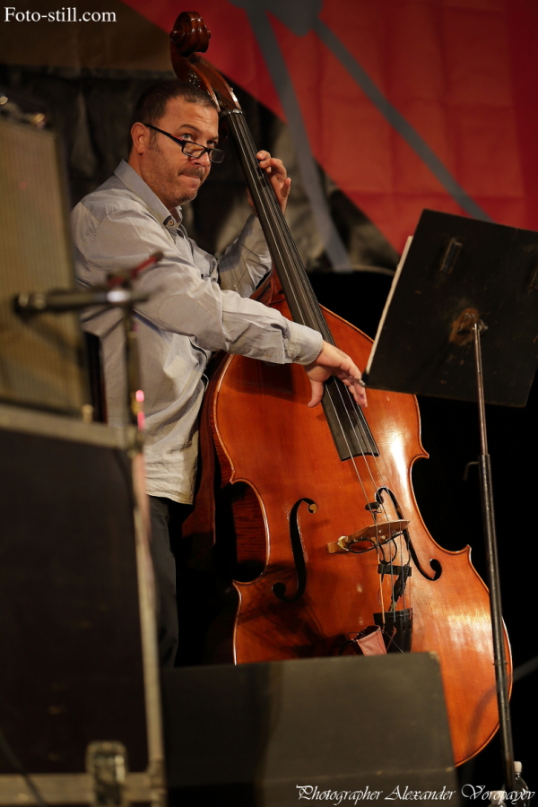 Onder Focan Swing a la Turc на Odessa JazzFest 2014.
Фотограф — Александр Воропаев aka foto-still