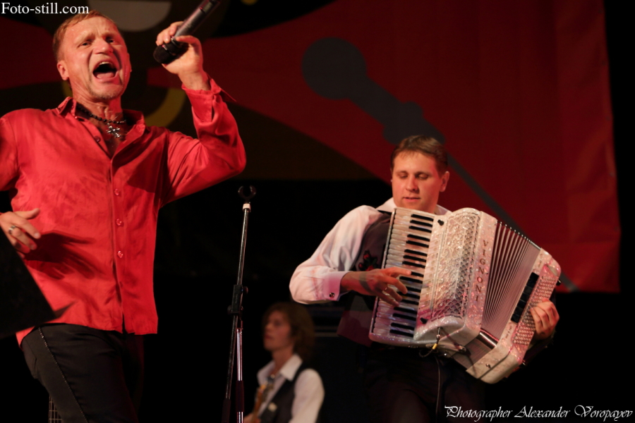 Олег Скрипка и джаз-кабаре Забава на Odessa JazzFest 2014.
Фотограф - Александр Воропаев aka foto-still