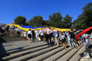 Флаг украины, потемкинская лестница, морвокзал, одесса, вишиванковий фестиваль, 2020